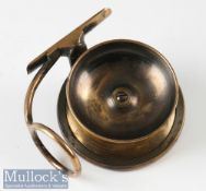 Rare Hardy Bros Alnwick retailed early pattern Malloch side caster reel brass construction with oval