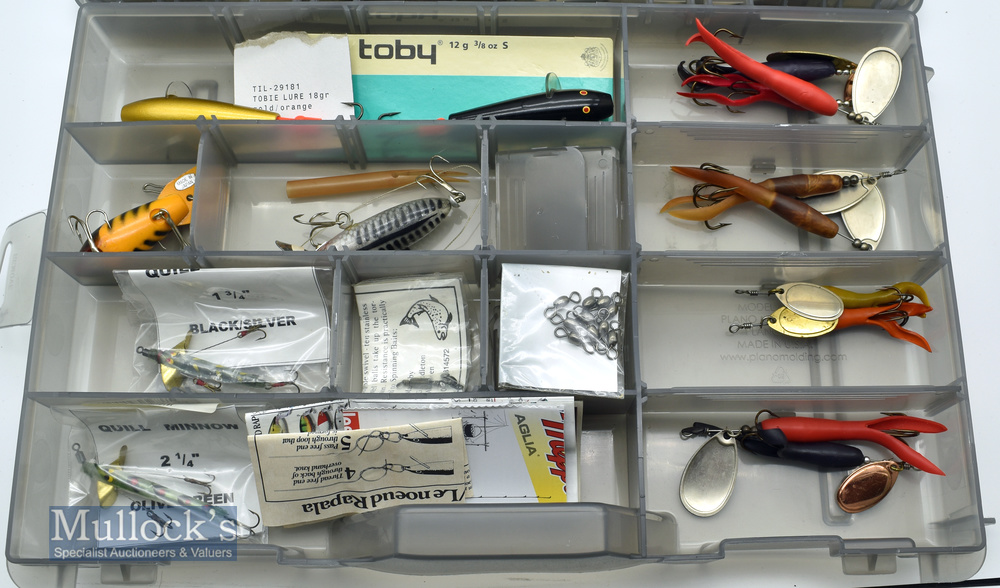 Assorted Baits, Lures and Accessories incl assorted Rapala examples, Shakespeare, Quill Minnows, Abu - Image 2 of 2