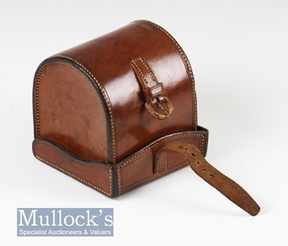 C Farlow & Co London leather D block reel case internally measures 3 ½” length, 2” width, with