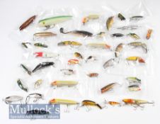 Selection of Fishing Plug Baits (40) – incl assorted design and sizes, largest 18cm, mostly for pike