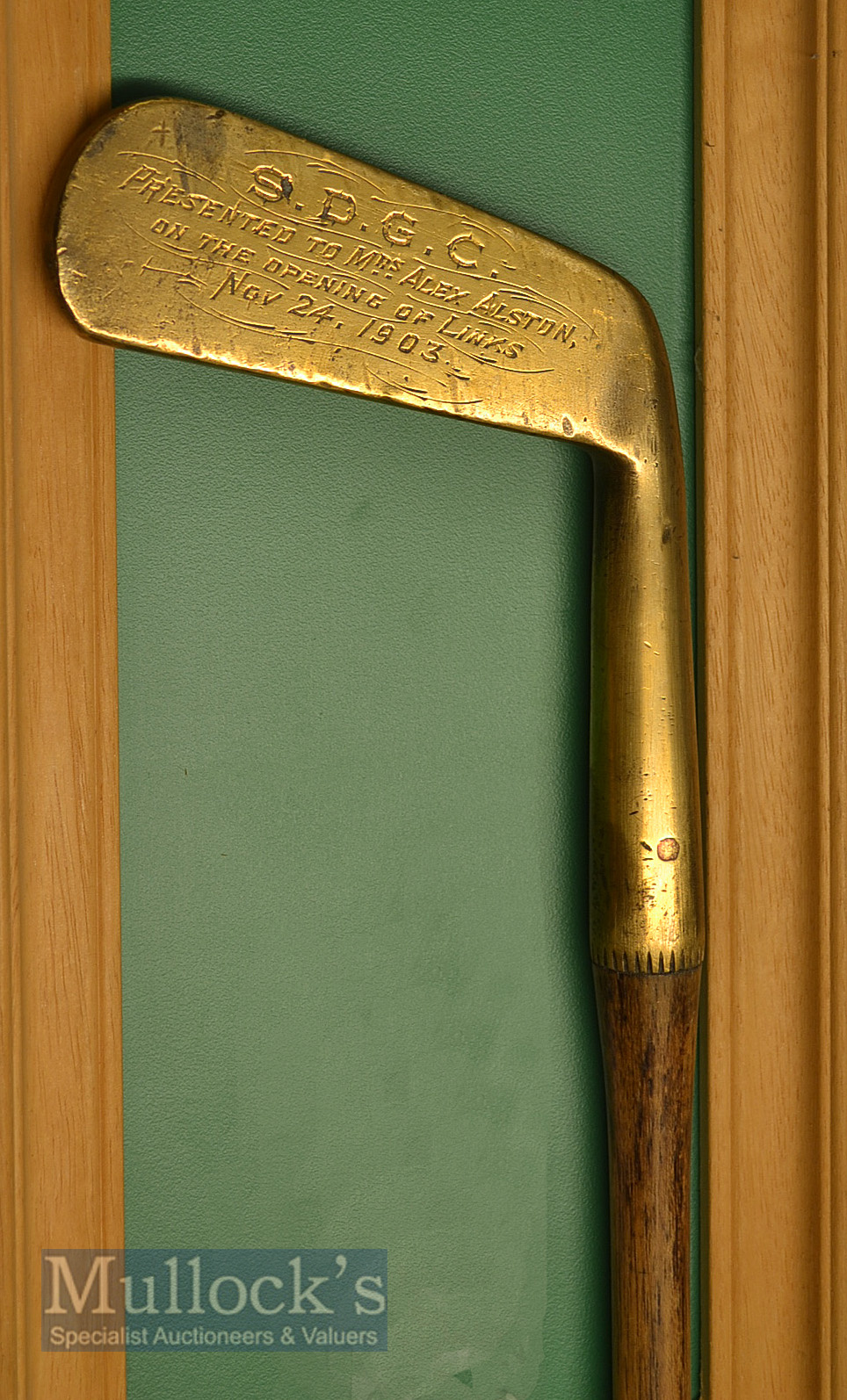 1903 S D G C Presentation brass blade putter Engraved ‘S D G C Presented to Mrs Alex Alston on the