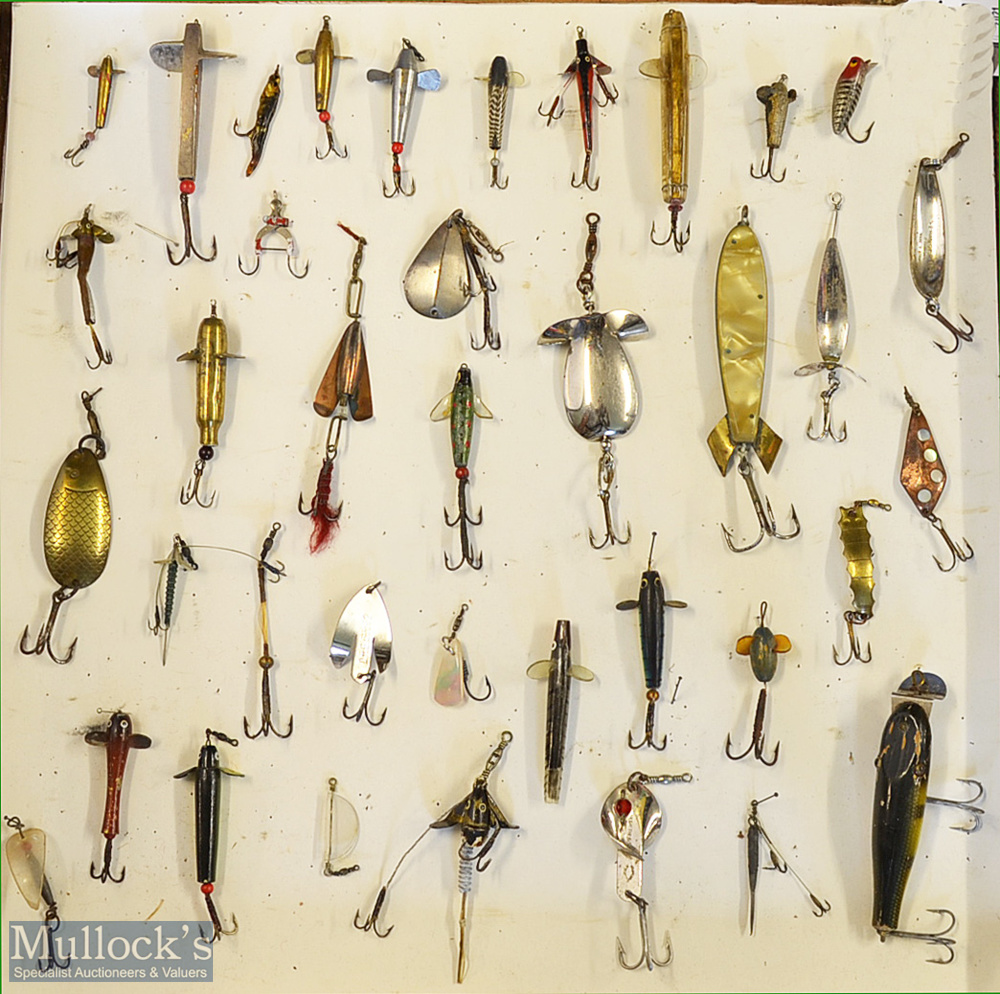 Interesting collection of various fishing lures (40#) – Allcocks stamped Holroyd Smith, Brass