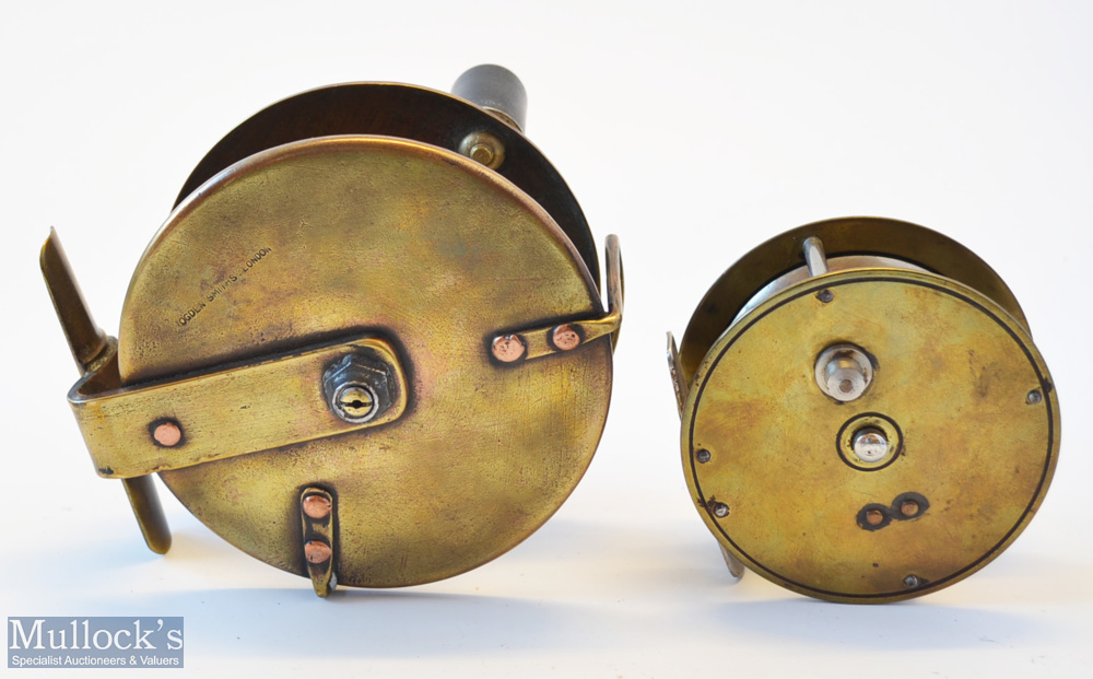 Brass Reels: Ogden Smiths London 3.75 brass sea reel – fitted with long black handles with alloy - Image 2 of 2