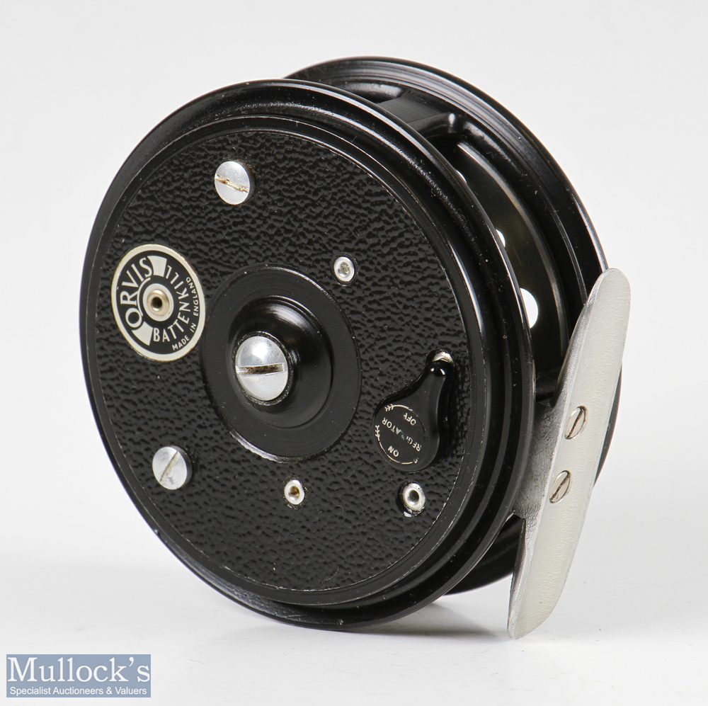 Fine JW Young Orvis Battenkill 3 ¼” alloy fly reel with smooth alloy foot, dimple black handle, - Image 3 of 3