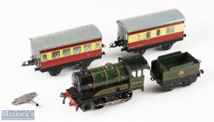 Hornby O Gauge BR Loco, Tender and 2 Coaches with original key