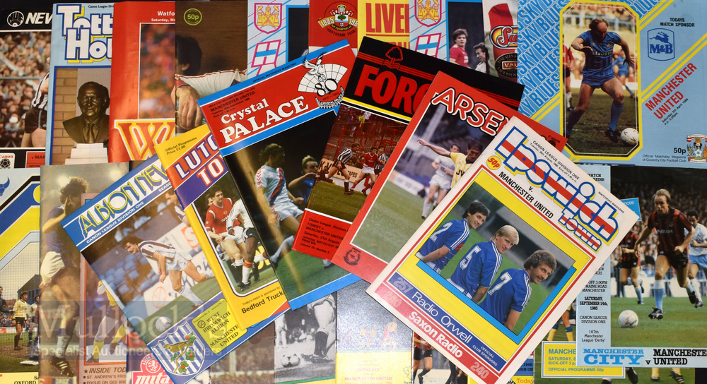 Manchester Utd football programme collection to include 1984/85 homes (31) + aways (22); 1985/86 - Image 4 of 11