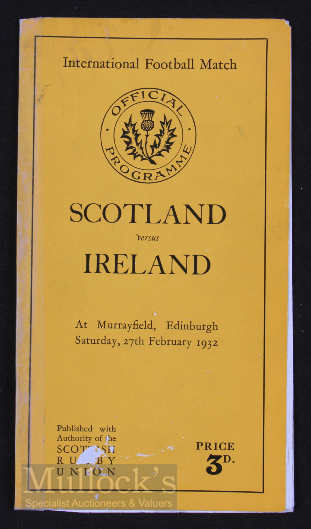 1932 Scarce Scotland v Ireland Rugby Programme: Team & action photos and the standard teams page