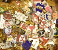 Assorted Selection of Rugby League enamel badges featuring teams such as Wigan Warriors, Great