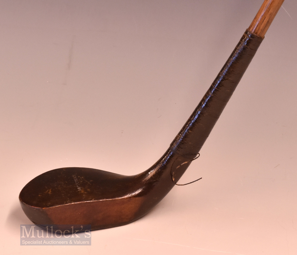 Fine McEwan late longnose broad head beech wood scare neck putter c1890 – stamped D McEwan & Son - Image 3 of 4