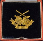 Lytham & St Ann’s 15ct gold members bar badge – featuring the clubs crest mounted with cross golf