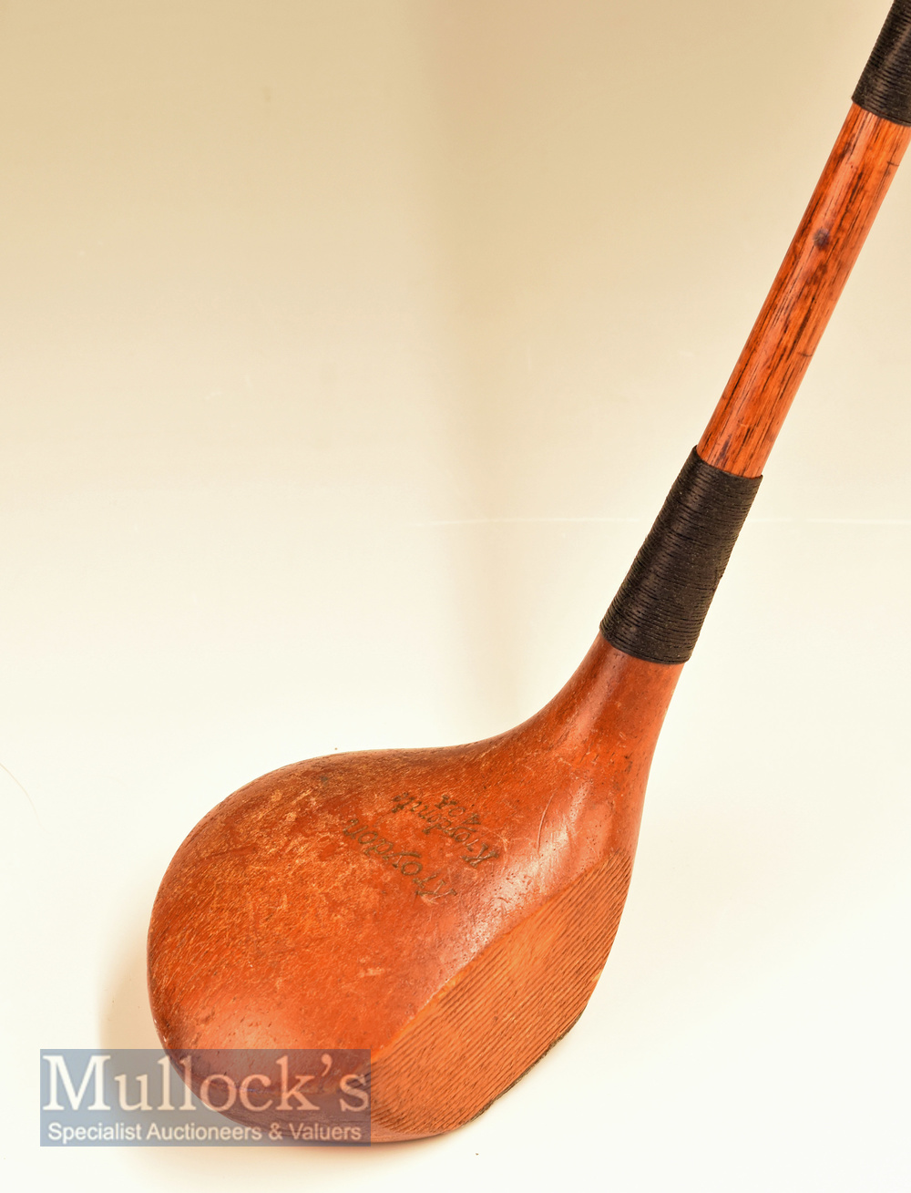 Martin & Patrick “Sovereign patent Applied Light Stained Driver” brassie with triangular fibre