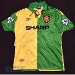1992/94 Manchester United Third football shirt size L, in yellow and green, Umbro, short sleeve,
