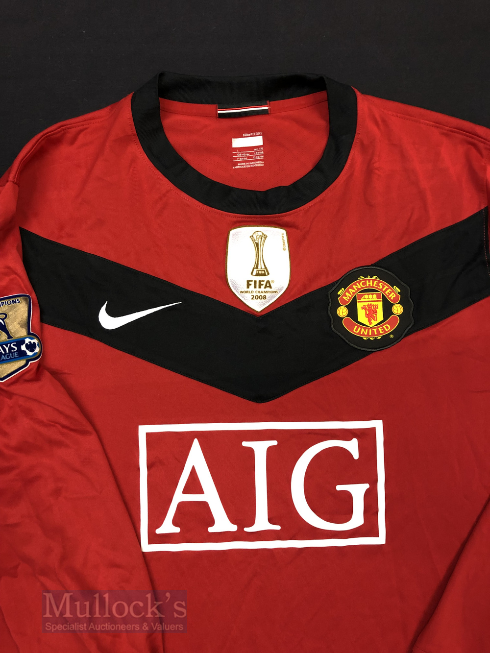 2009/10 Manchester United Home football shirt in red, size L, long sleeve, Nike, with 2008 FIFA - Image 2 of 2