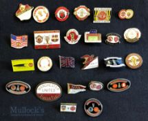 Collection of 25x Manchester United football club badges, a mixture of enamel and other metal badges