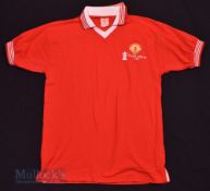 1977 Silver Jubilee Manchester United Retro Home football shirt size large, in red, short sleeve