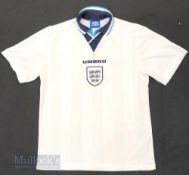 1995/96 England International Home football shirt size medium, in white, Umbro, short sleeve