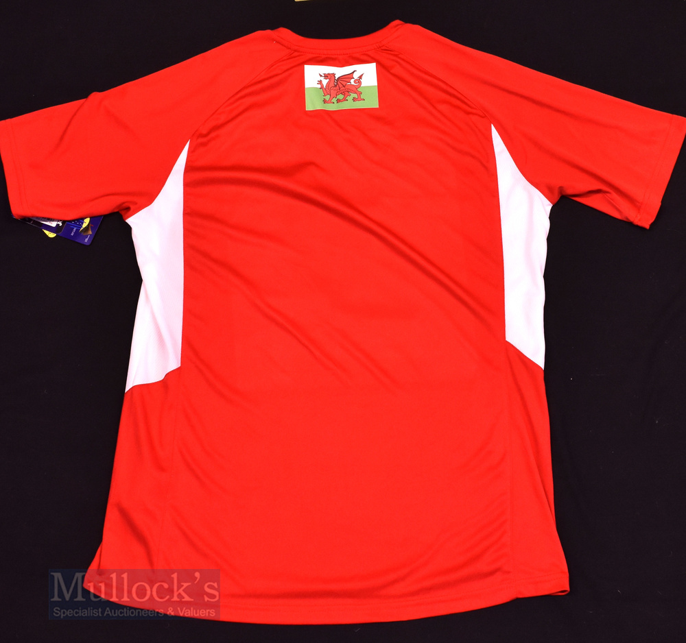 2015/16 Bala Town Europa Cup football shirt size M, in red and white, Joma, short sleeve - Image 3 of 3