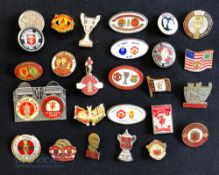 Collection of 25x Manchester United football club badges a mixture of enamel and other metal badges,