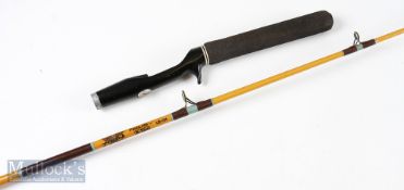 Fenwick Breakwater Bass custom 5ft 8in rod weighting 8-20lb, comes with detachable handle, appears