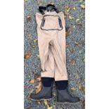 Scierra Outdoor Collection Chest Waders measures 42/43, appear with little signs of use