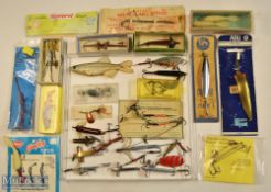 Collection of miscellaneous baits, lures, dead bait mounts, shrimp and prawn tackle et al - many