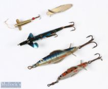 Selection of various Hardy Bros lures features 3nos Model Fly Minnows, ¾" Threadline Pennel Devon