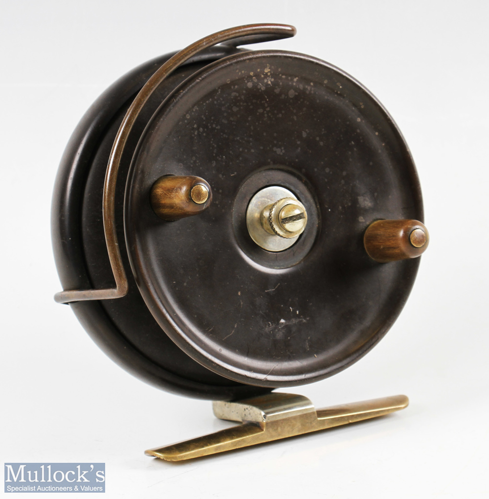 Scarce Hardy Bros Patent Ebona Longstone Sea Reel 4 ¾" drum and 5 ¼" rear - nickel silver star