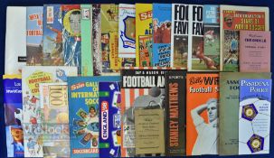 Selection of Miscellaneous Football Booklets etc features Mexico 86, Book of Football Facts