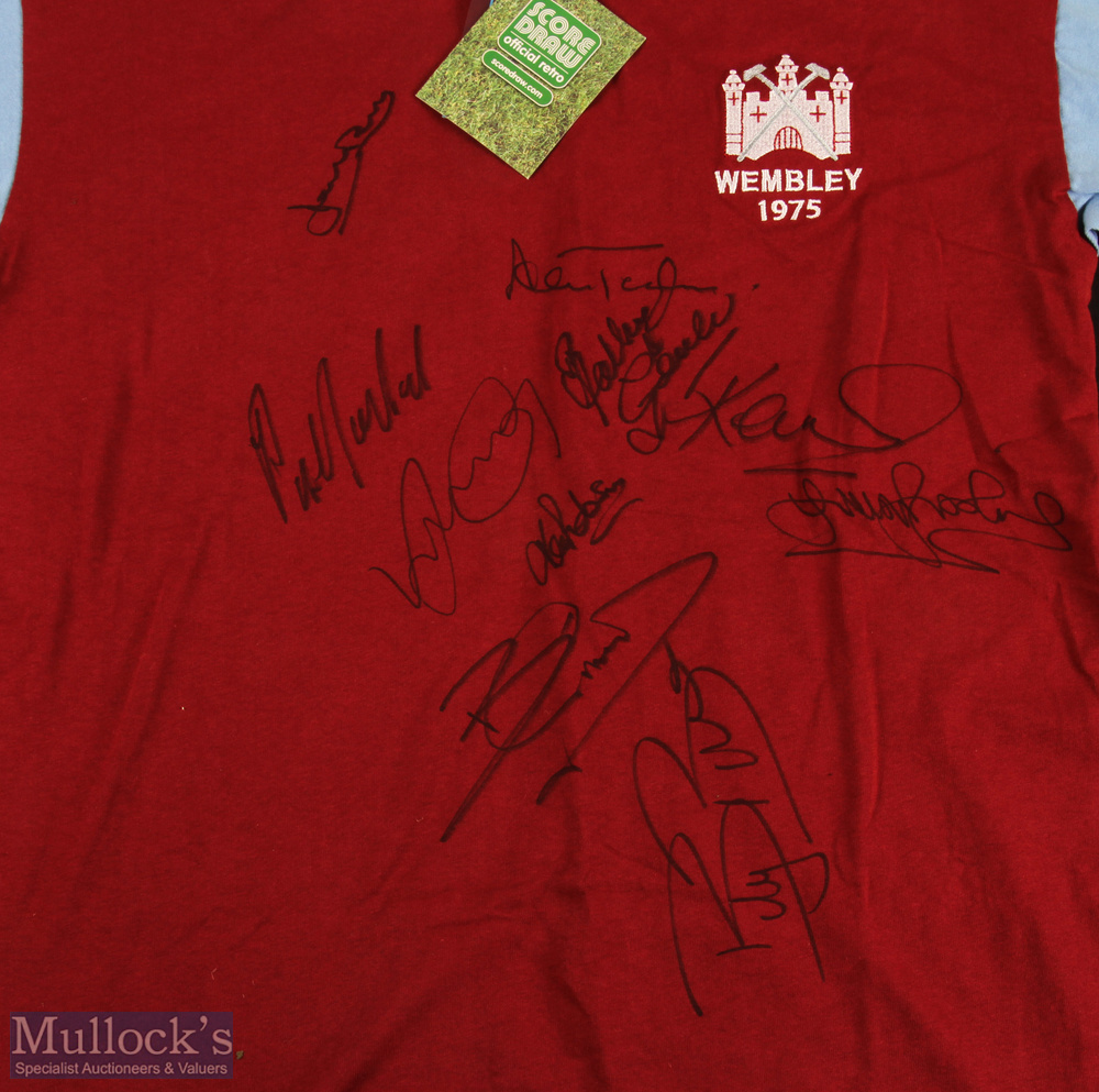 Multi-Signed 1975 West Ham United retro replica Football Shirt with signatures in ink to front - Image 2 of 3