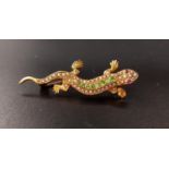 UNUSUAL GEM AND SEED PEARL SET LIZARD BROOCH with green gemstones and seed pearls to the body and