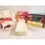 SELECTION OF 1970s SINDY FURNITURE comprising a boxed Bed & Bedclothes; a dressing table with stool;