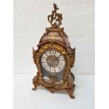 18th CENTURY STYLE SIMULATED TORTOISESHELL AND BRASS BOULLE MANTLE CLOCK with intricate inlaid