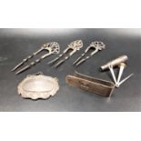 SELECTION OF SMALL SILVER ITEMS comprising three Edward VII hair slides, one with thistle decoration