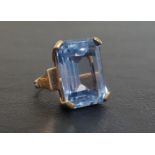 IMPRESSIVE BLUE TOPAZ COCKTAIL RING the large emerald cut topaz measuring 20mm x 15mm x 8.5mm, on