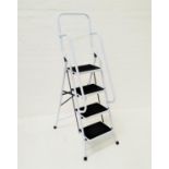 METAL FOLDING FRAME LADDER in white painted metal with four treads, 158cm high opened