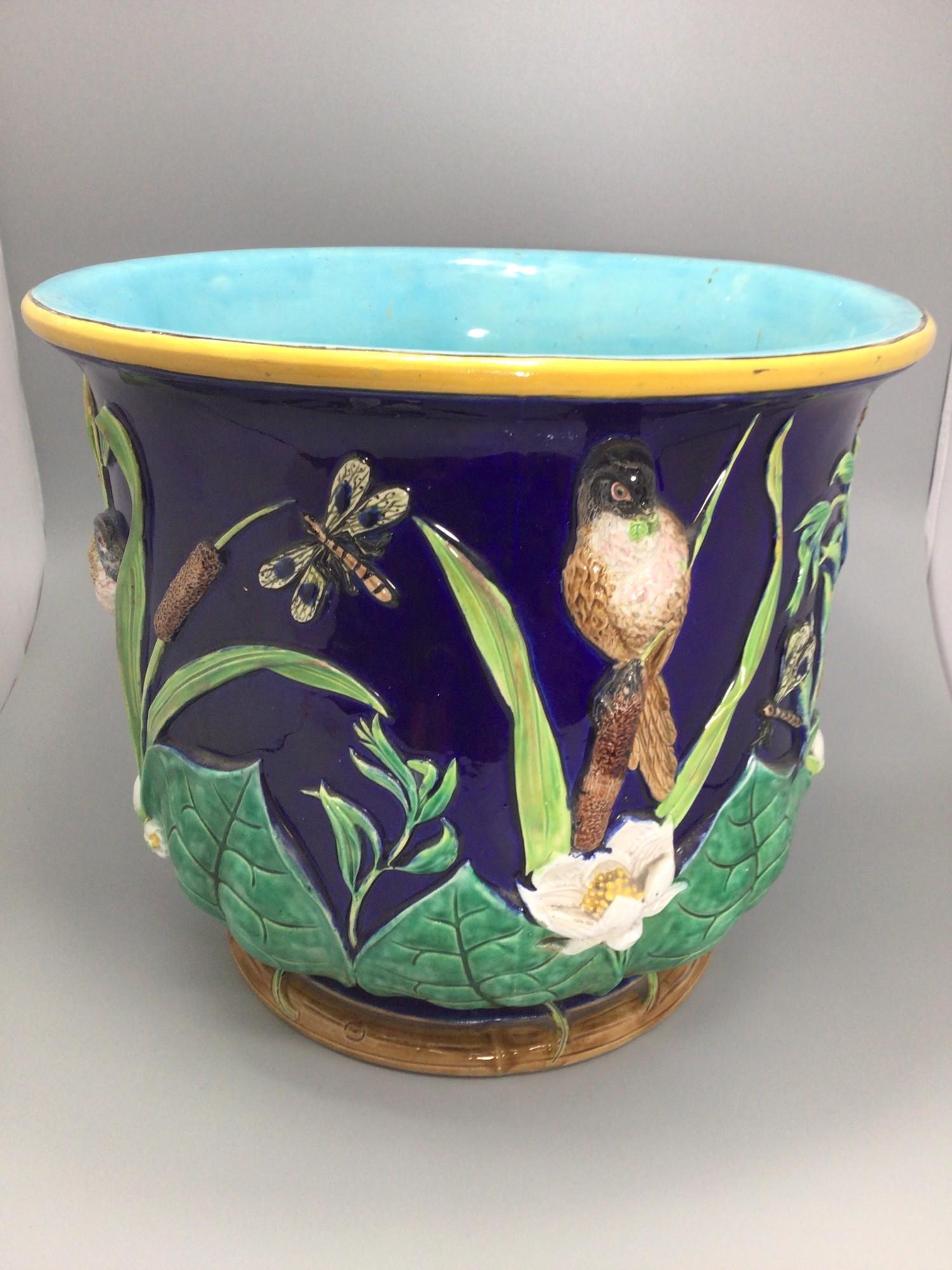 A 19th century Majolica pottery jardiniere, probably by George Jones, decorated in relief with birds - Image 3 of 6