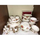 SECTION 18. A 25-piece Royal Albert 'Old Country Roses' pattern part dinner service comprising