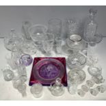 A large quantity of glassware incorporating an Edinburgh crystal commemorative plate, lead crystal