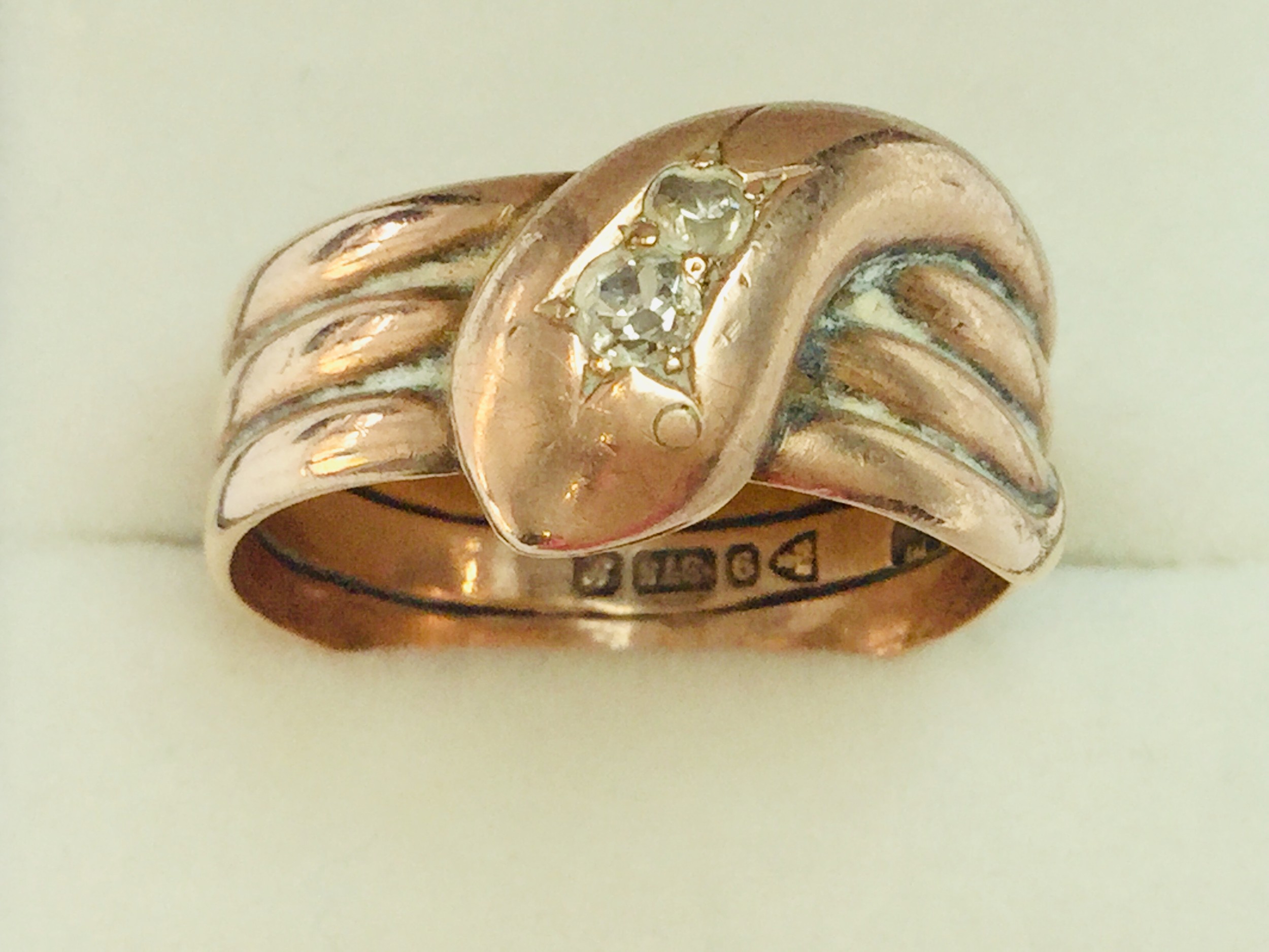 A gents 9ct gold dress ring shaped as a snake with rose cut diamonds for eyes, finger size W, - Image 3 of 4
