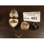 Collectables : Jewellery - various rings some hall