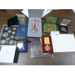 Coins : Mostly coins inc Waterloo - 1990 boxed set