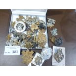 Militaria : A case of cap badges - some priced whe