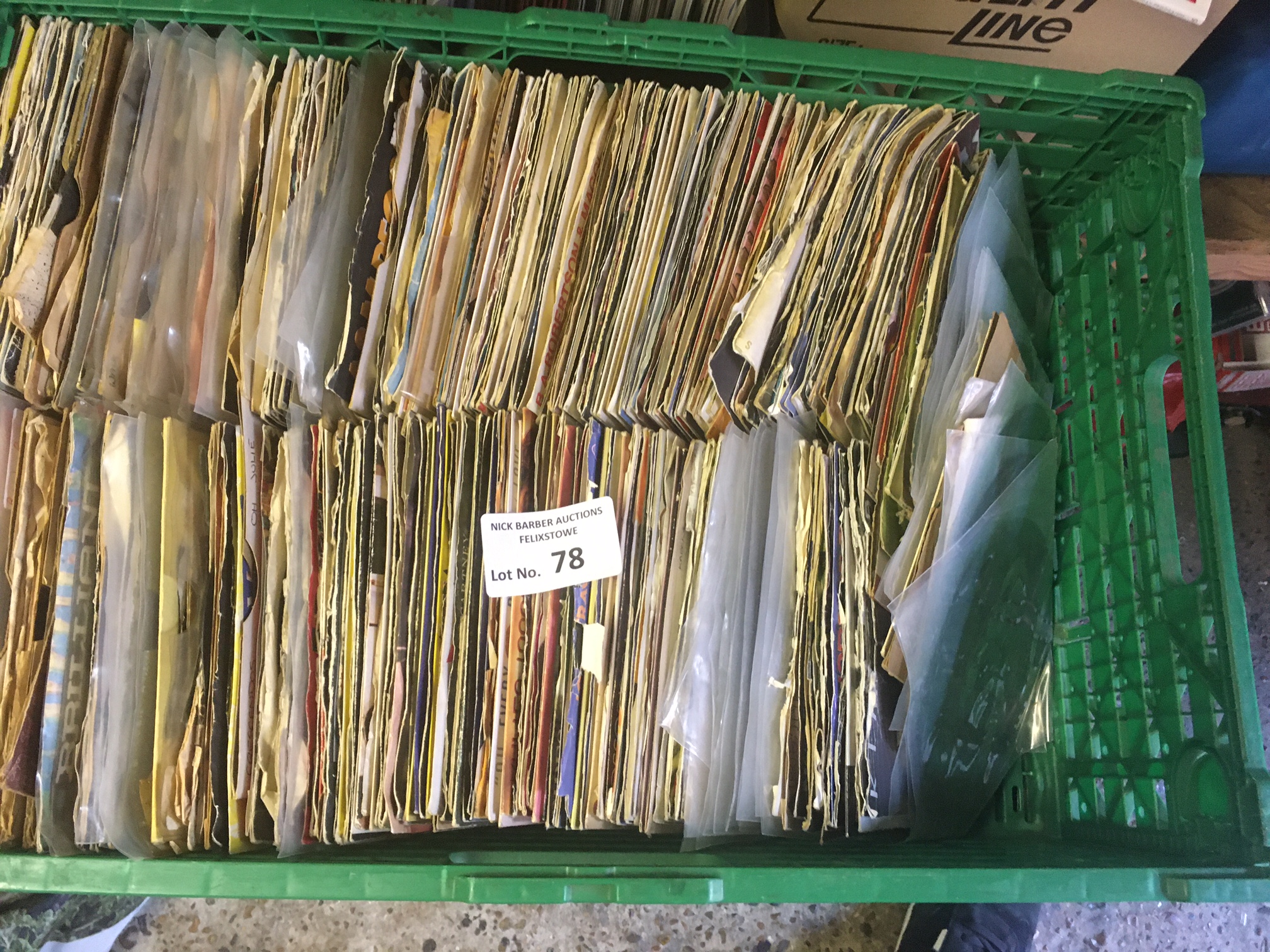 Records : Box of 7" singles - in heavy green box -