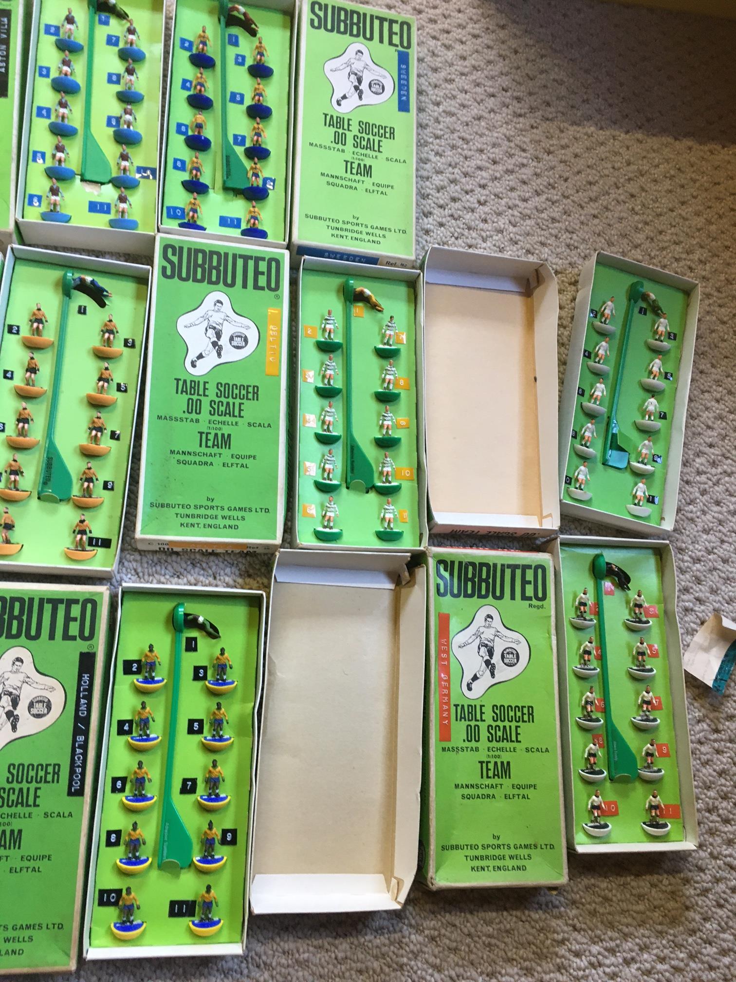 Diecast : Subbuteo - nice collection of accessorie