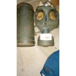 Militaria : German WW2 Gas mask and canister, vari