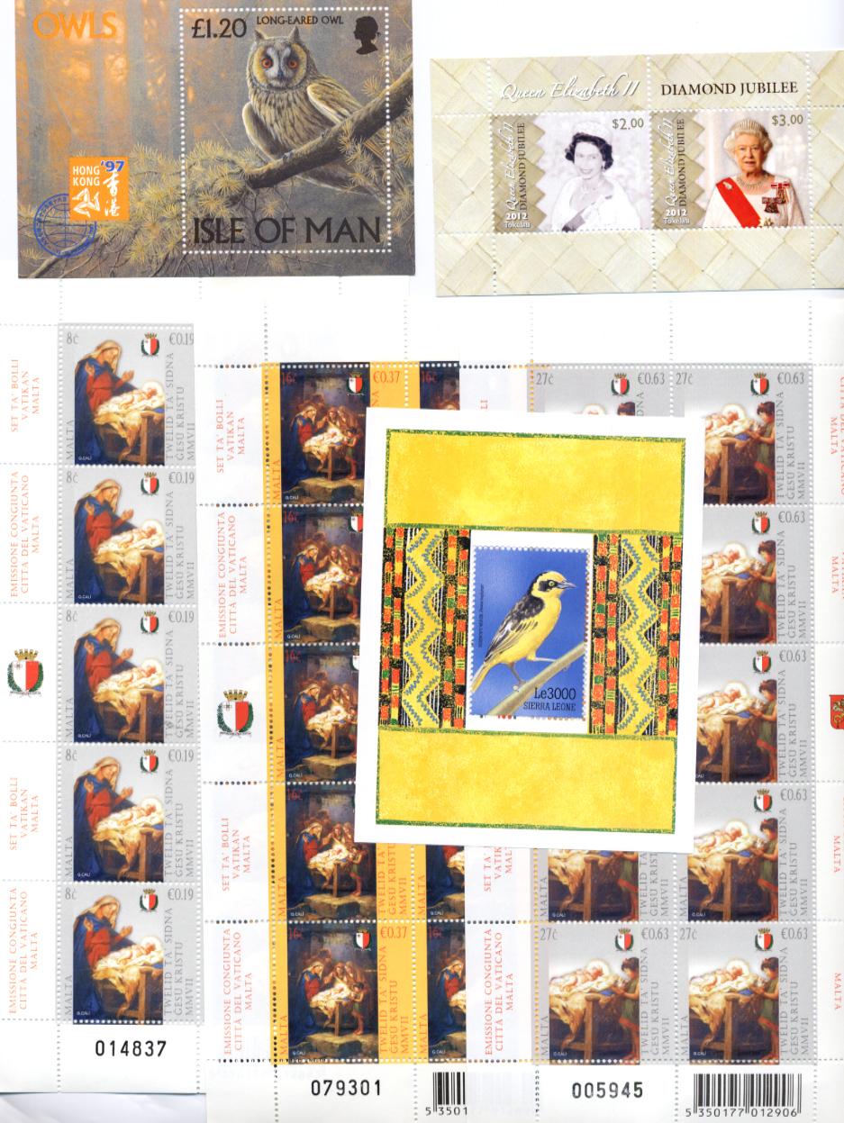 Stamps : BOX World in 4 Stock Books,1 Album, 5 Pa