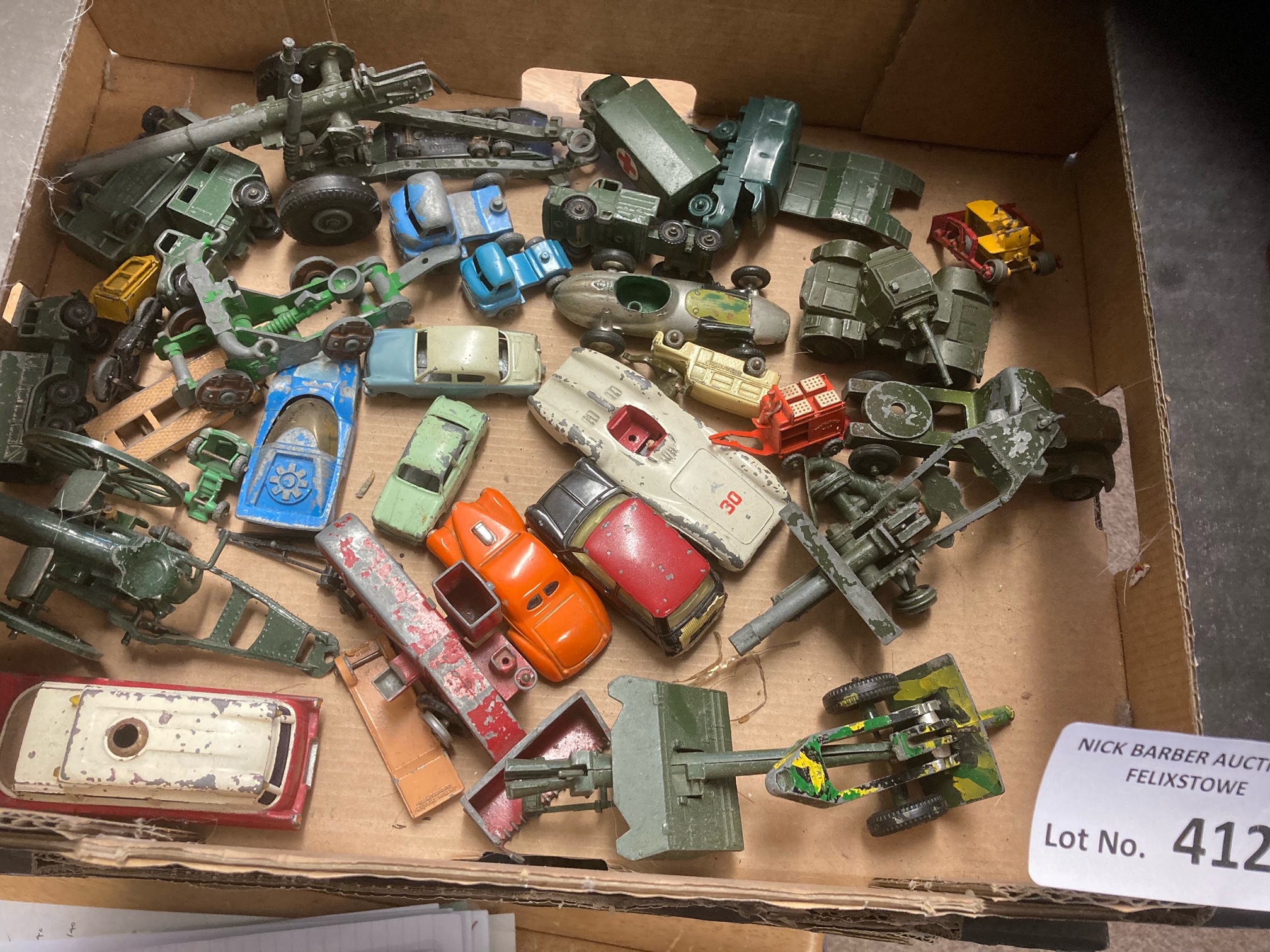 Diecast : Dinky, Corgi, Matchbox - many military p