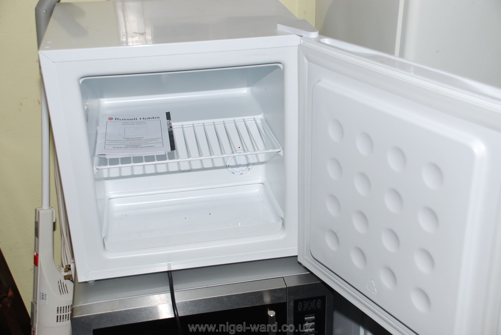 A "Russell Hobbs" counter-top 'fridge. - Image 2 of 2