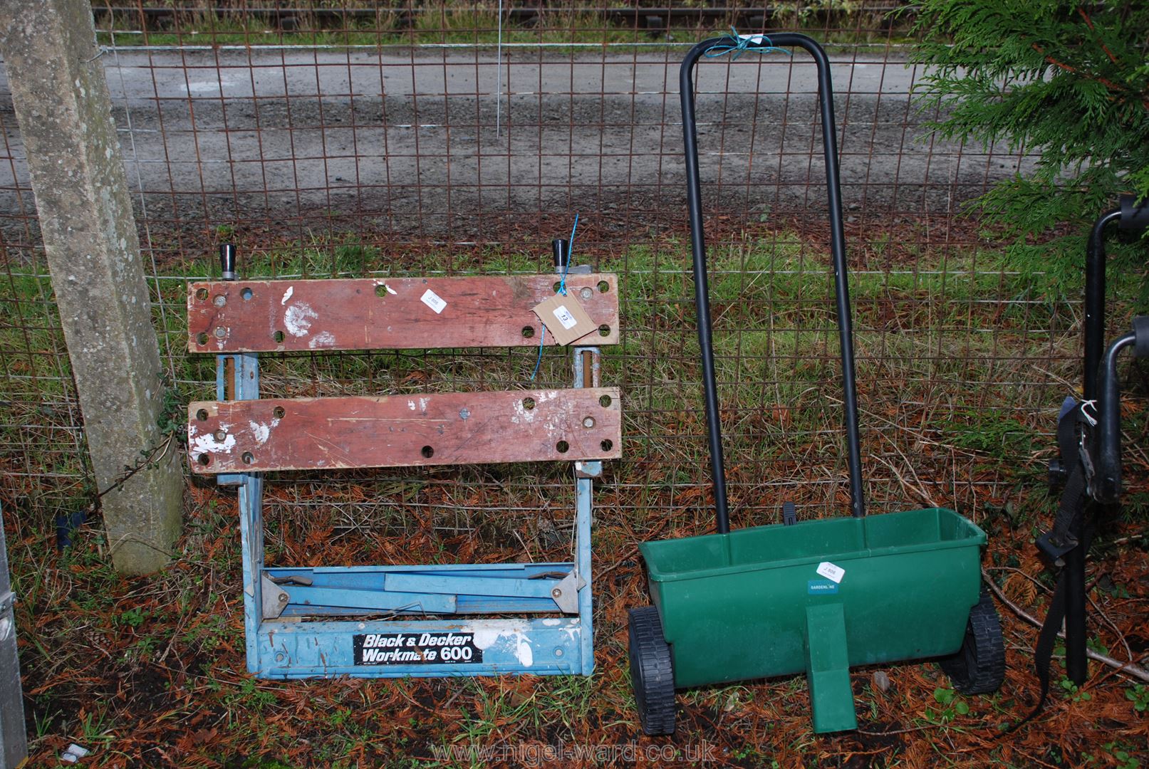 Garden spreader and Workmate