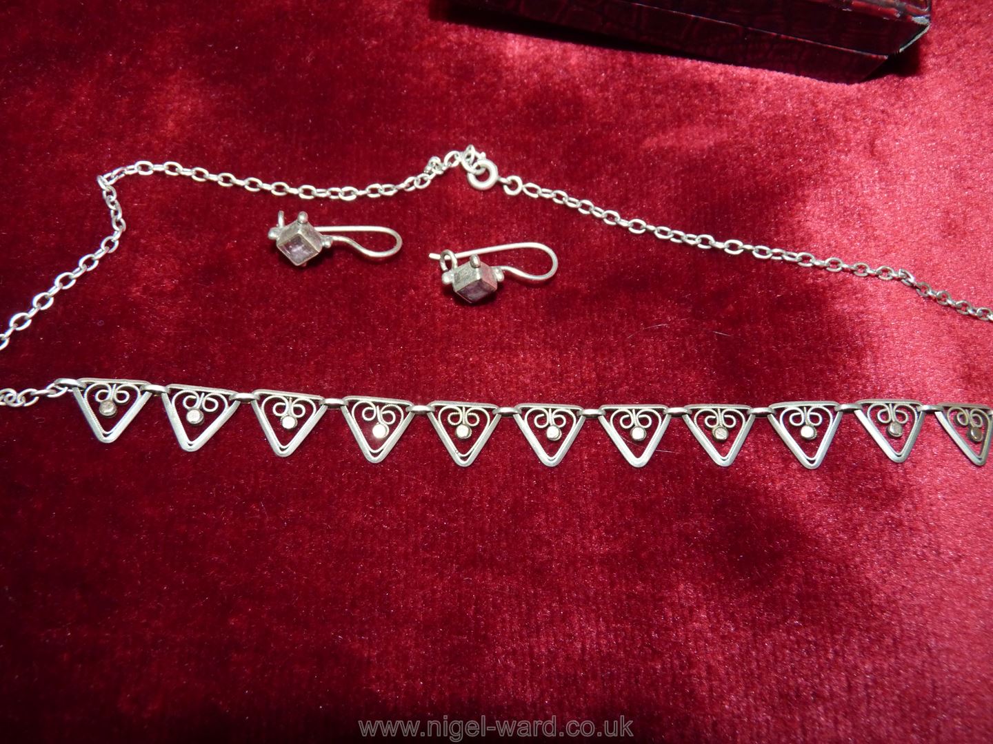 A pretty French Art Deco silver Necklace with gold detail and a pair of silver earrings.